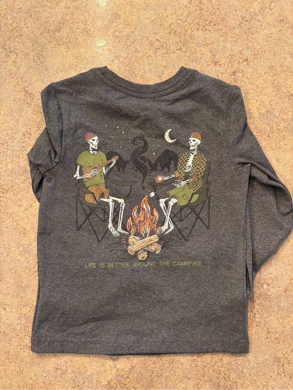 Tommy Bahama Kids Dark Gray Long-Sleeve Campfire Skeleton Tee